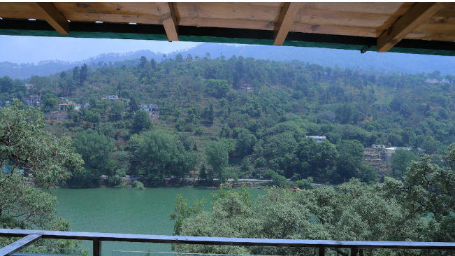Hotel Olive Lake View By Royal Stay Hotels