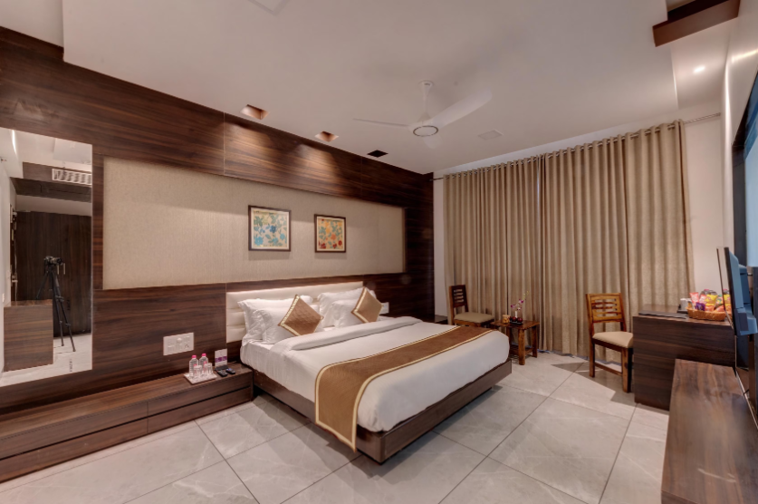 Hotel Apricot One Udaipur -Near Fateh Sagar Lake