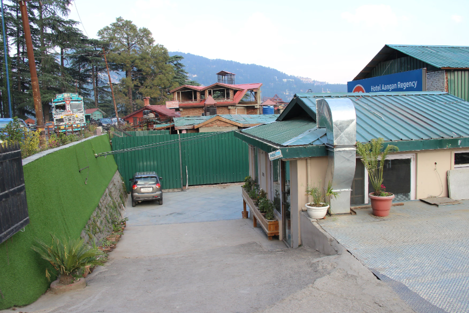 Hotel Aangan Regency