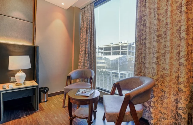 Luxe Stayz Signature - Ranjit Avenue