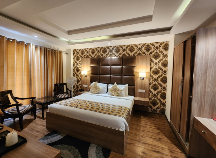Hotel Avishi Greens, Manali