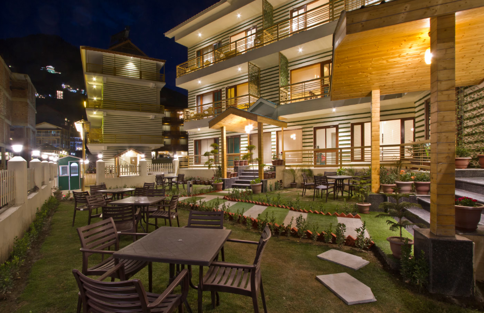 Hotel Avishi Greens, Manali